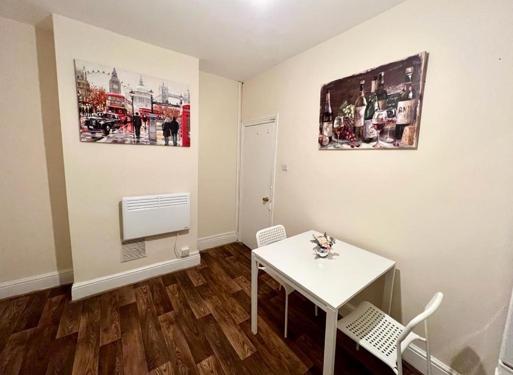 Apartament Studio Flat In Colliers Wood Londyn Zewnętrze zdjęcie